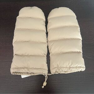 Lululemon Wunder Puff Mittens Trench Size L/XL